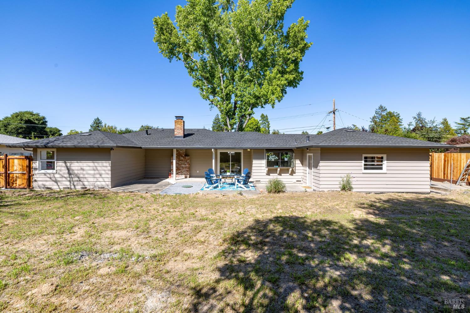 Sebastopol, California, 95472, United States, 2 Bedrooms Bedrooms, ,1 BathroomBathrooms,Residential,For Sale,2048872