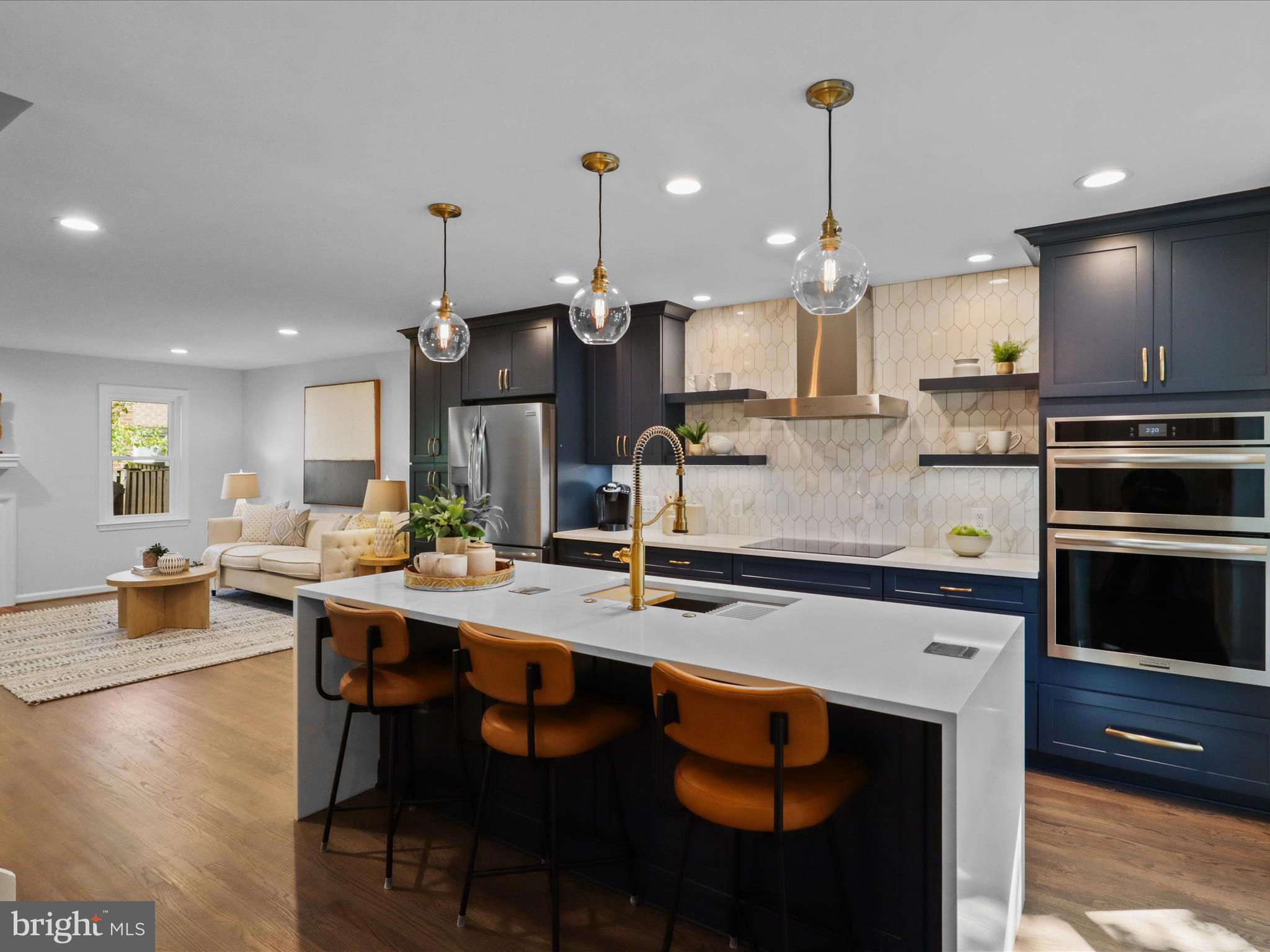 Arlington, Virginia, 22205, United States, 3 Bedrooms Bedrooms, ,3 BathroomsBathrooms,Residential,For Sale,1943915