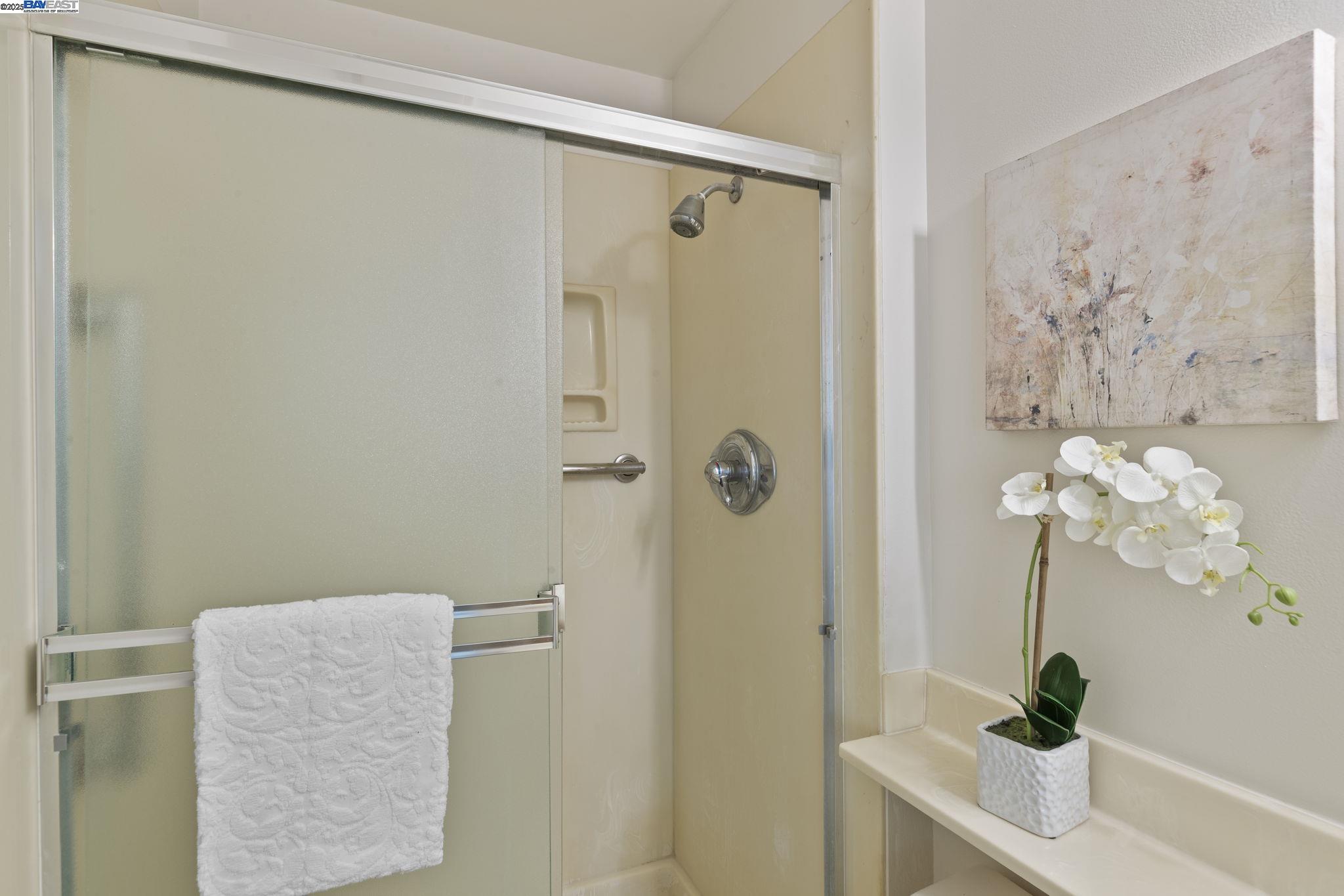 Fremont, California, 94536, United States, 3 Bedrooms Bedrooms, ,2 BathroomsBathrooms,Residential,For Sale,1906498