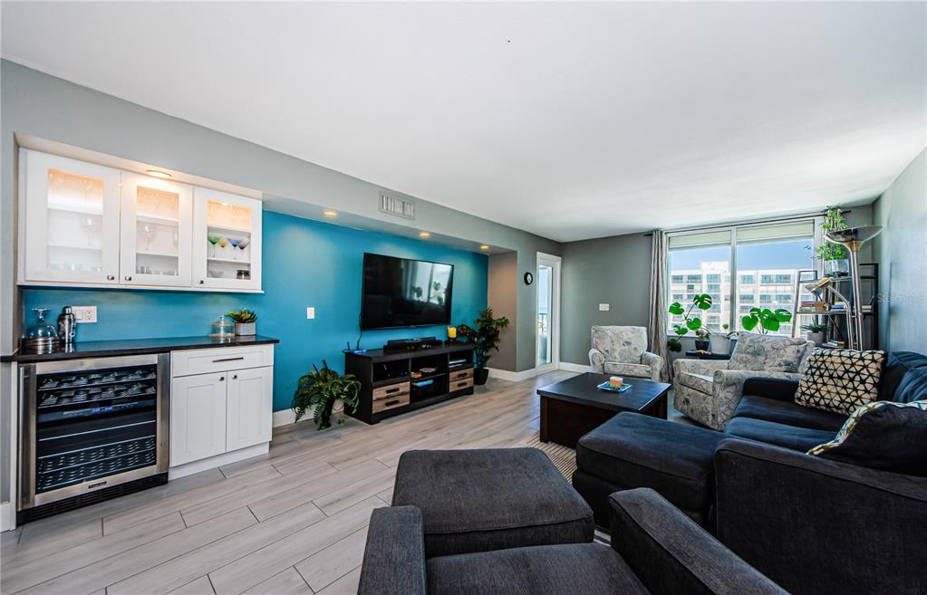 Clearwater Beach, Florida, 33767, United States, 2 Bedrooms Bedrooms, ,2 BathroomsBathrooms,Residential,For Sale,1849008