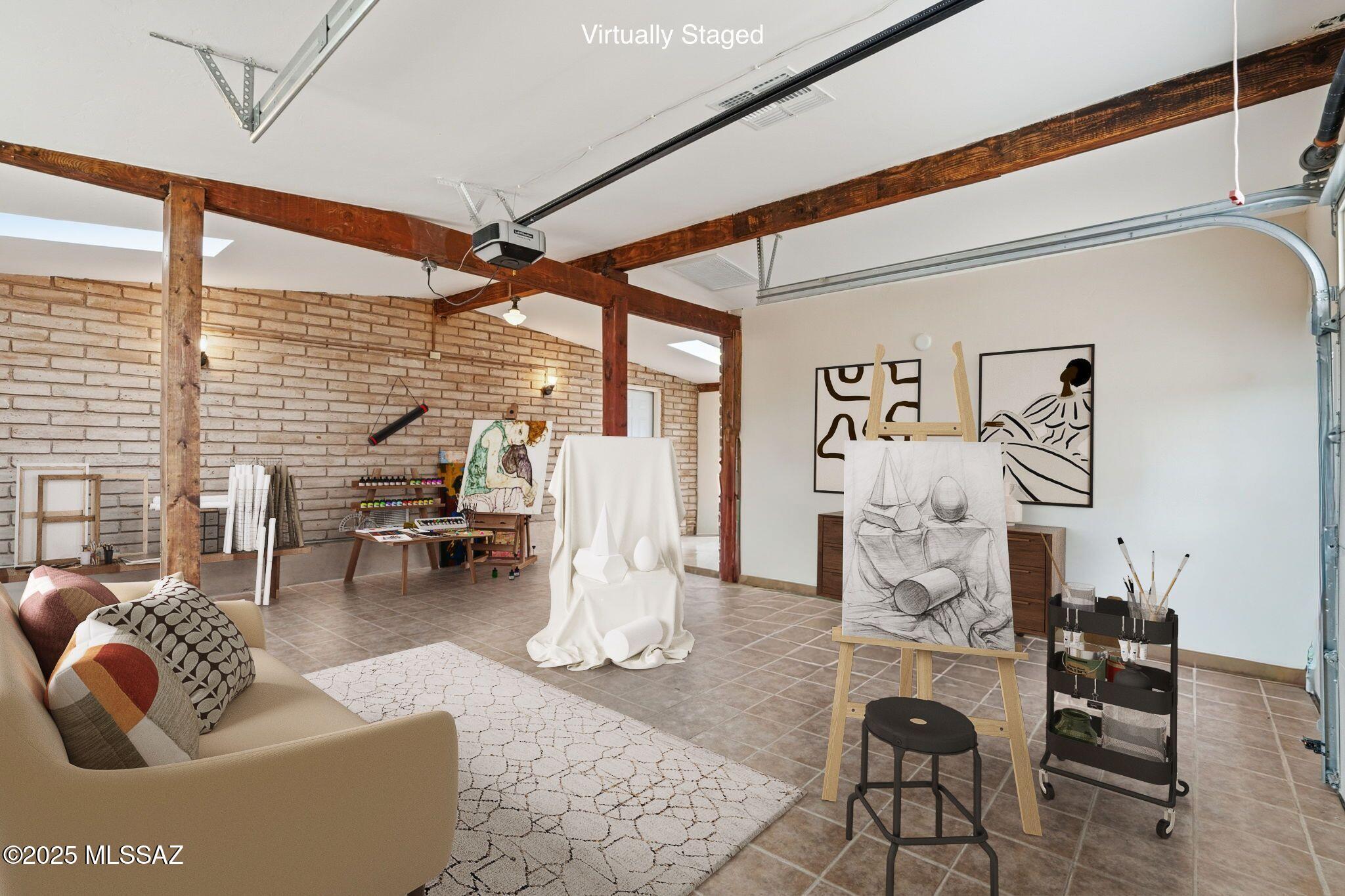 Tucson, Arizona, 85745, United States, 3 Bedrooms Bedrooms, ,3 BathroomsBathrooms,Residential,For Sale,1997512