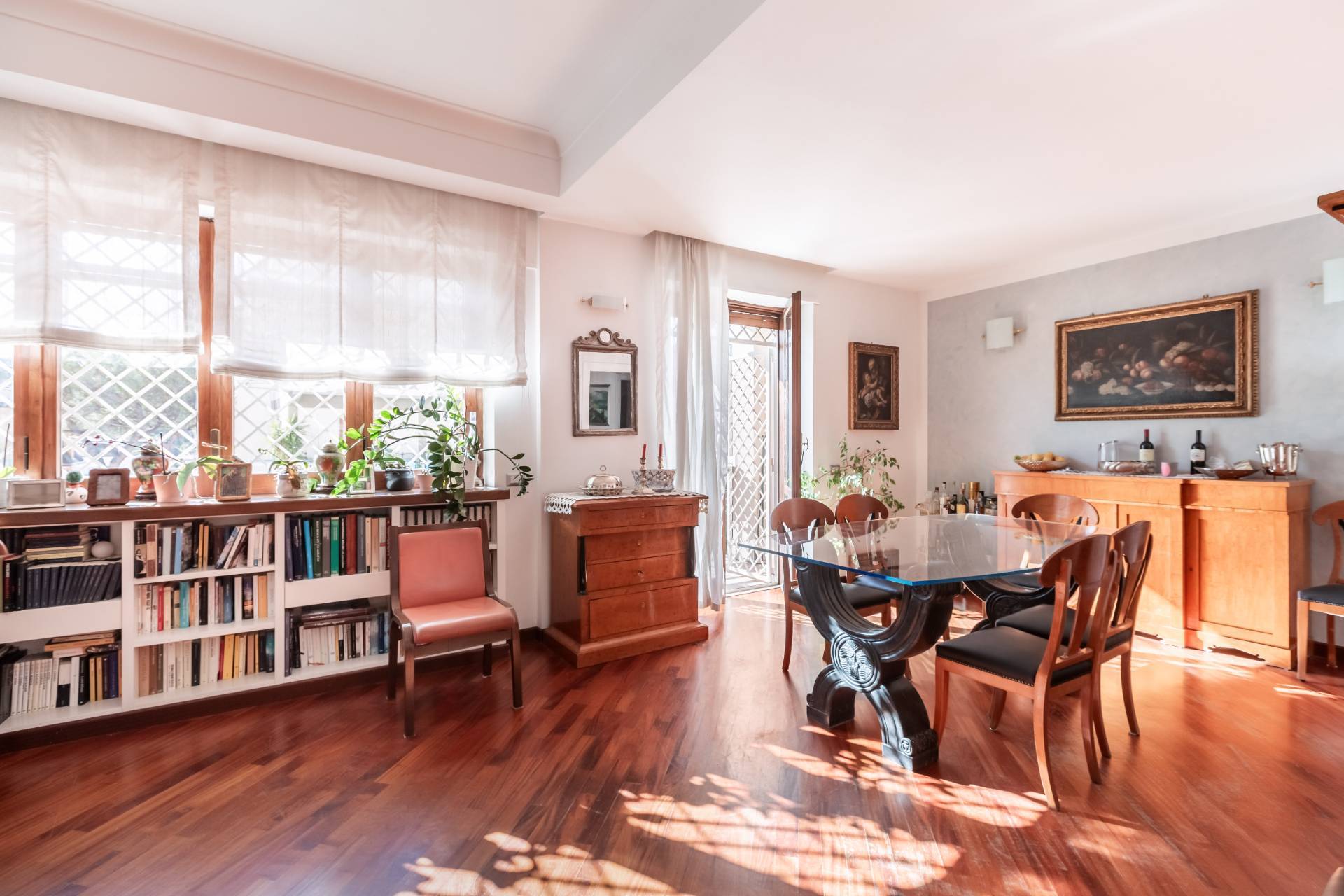 Roma, Roma, 00100, IT, 3 Bedrooms Bedrooms, ,2 BathroomsBathrooms,Residential,For Sale,1877173