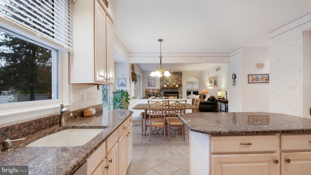 Huntingdon Valley, Pennsylvania, 19006, United States, 4 Bedrooms Bedrooms, ,4 BathroomsBathrooms,Residential,For Sale,1992077