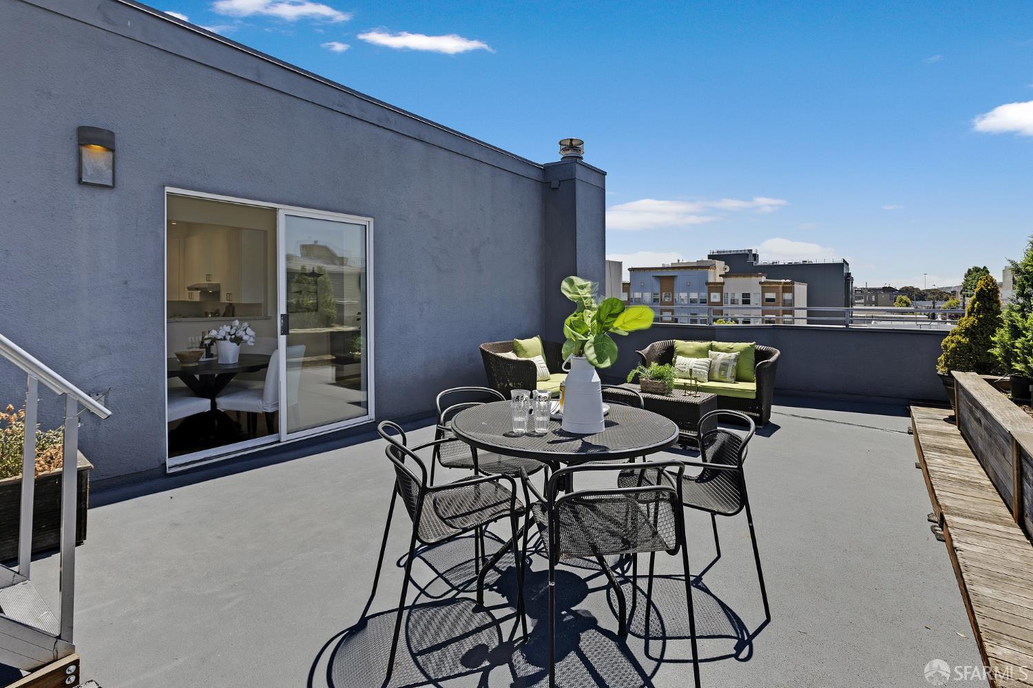 San Francisco, California, 94103, United States, 2 Bedrooms Bedrooms, ,2 BathroomsBathrooms,Residential,For Sale,1849011