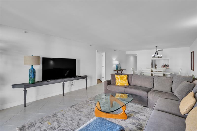 Hillsboro Beach, Florida, 33062, United States, 2 Bedrooms Bedrooms, ,3 BathroomsBathrooms,Residential,For Sale,1942268