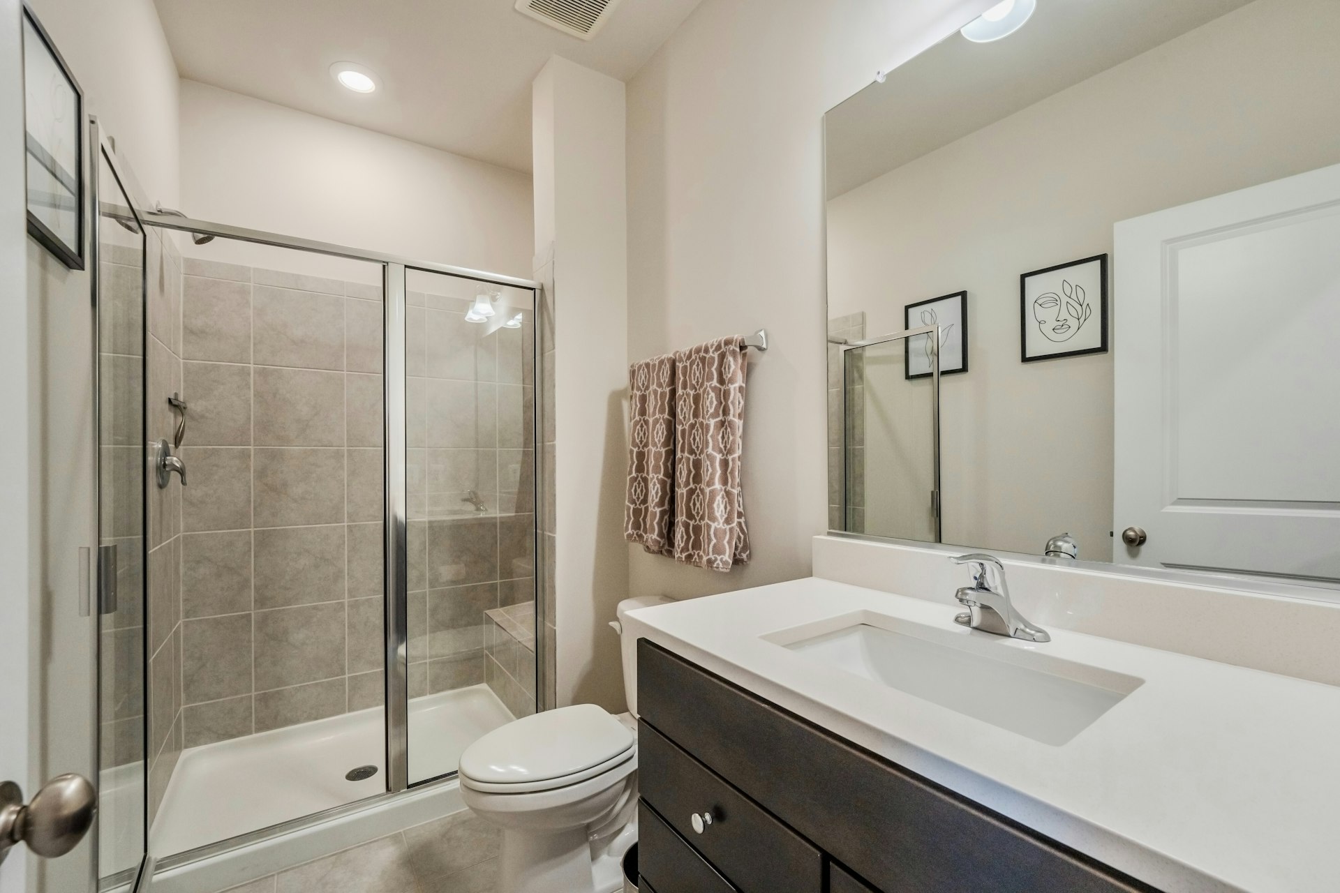  813 Sawback Square NE, Leesburg, VA, 20176 - 物件實景