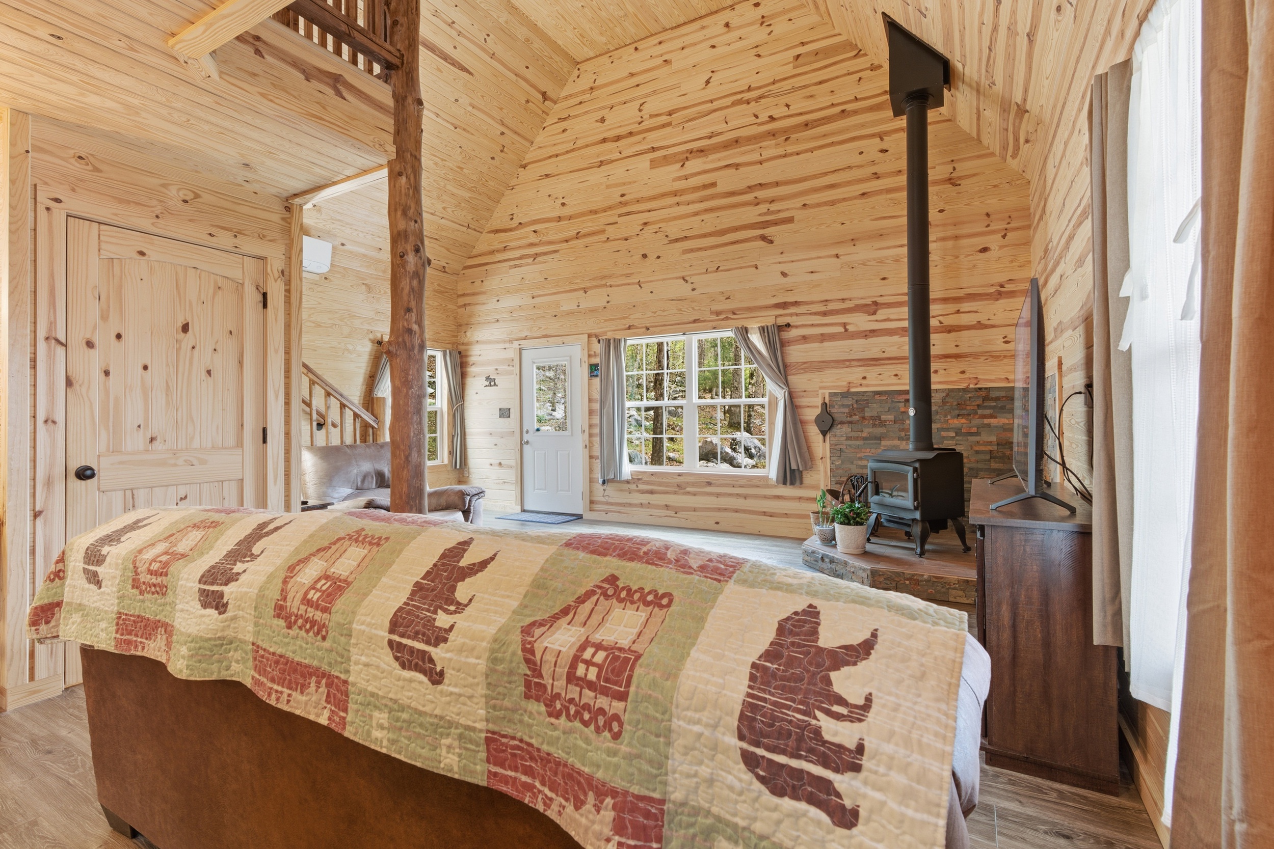  4779 Cathedral Caverns Road - 物件實景