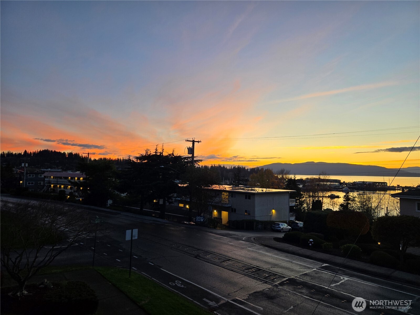 Bellingham, Washington, 98225, United States, 2 Bedrooms Bedrooms, ,1 BathroomBathrooms,Residential,For Sale,1996798