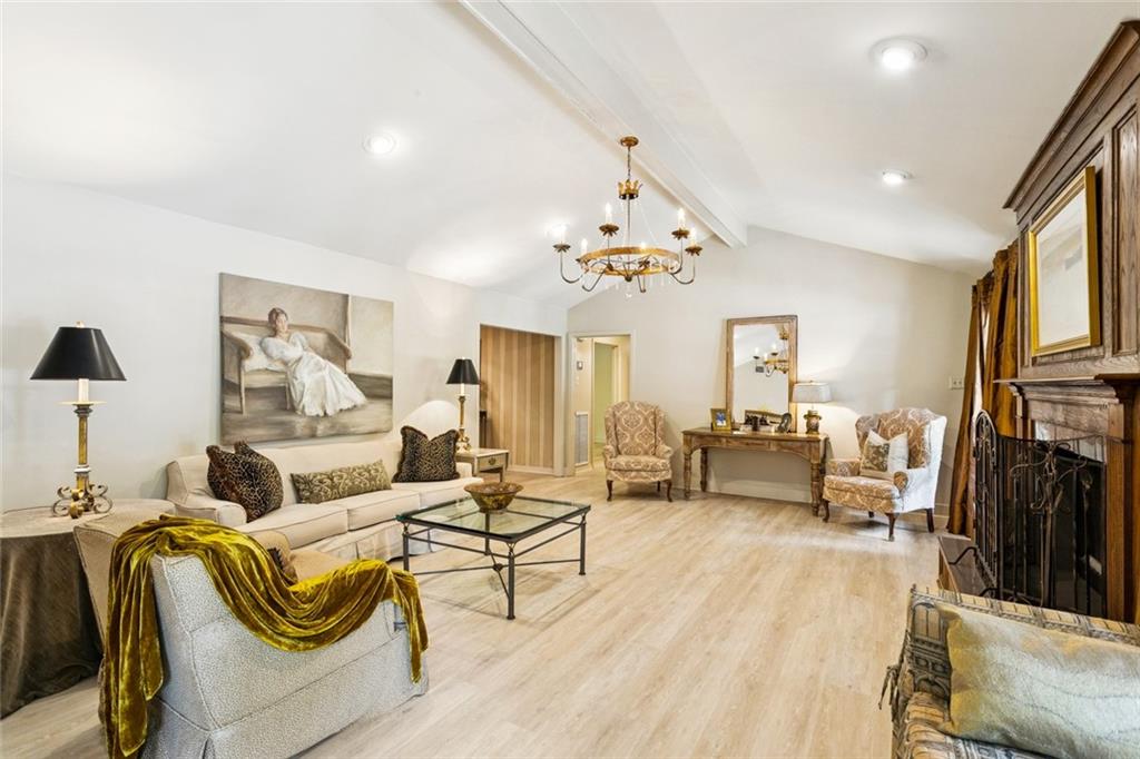 Covington, Louisiana, 70433, United States, 3 Bedrooms Bedrooms, ,3 BathroomsBathrooms,Residential,For Sale,1902659