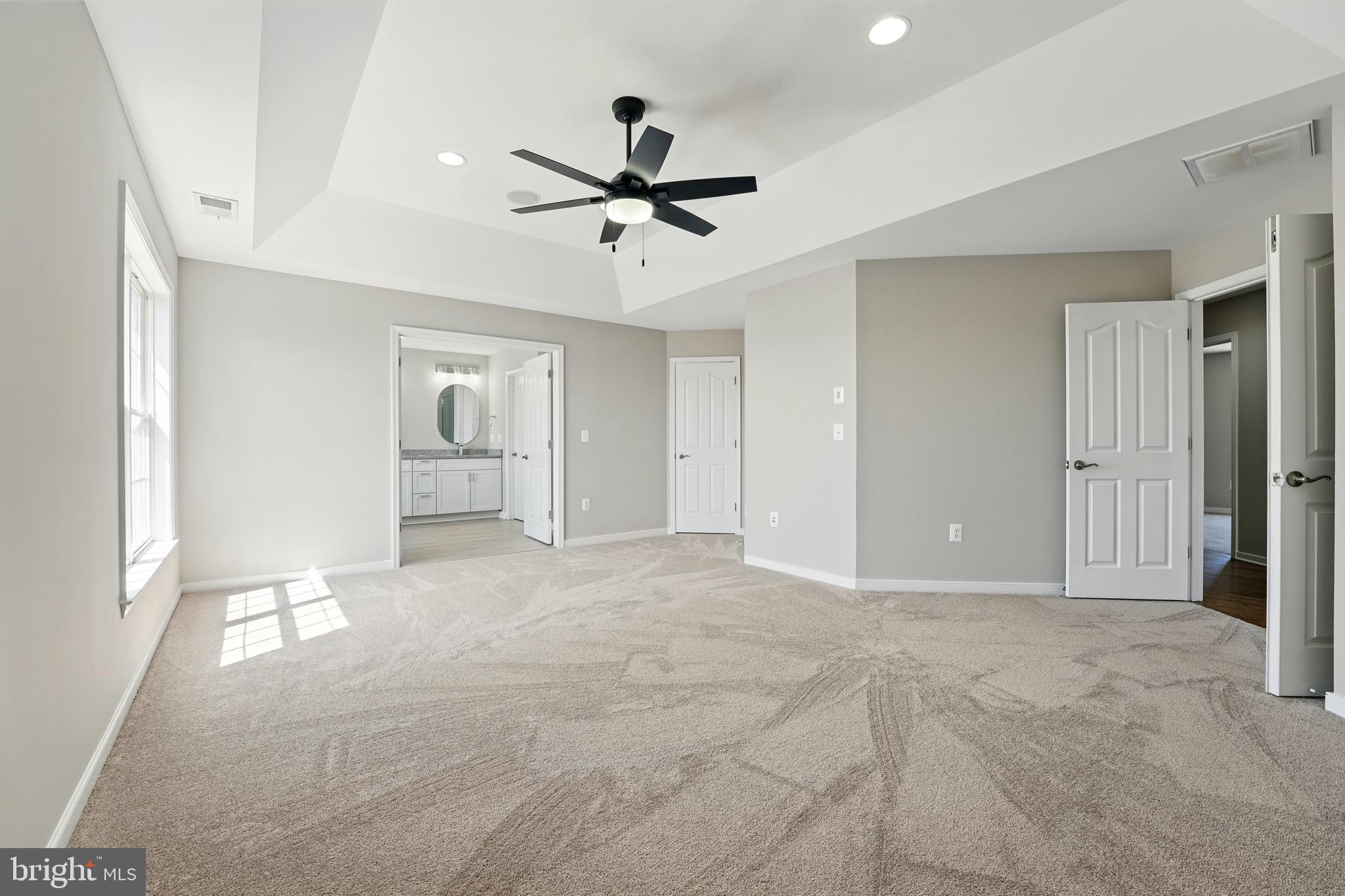 Culpeper, Virginia, 22701, United States, 5 Bedrooms Bedrooms, ,5 BathroomsBathrooms,Residential,For Sale,1841439