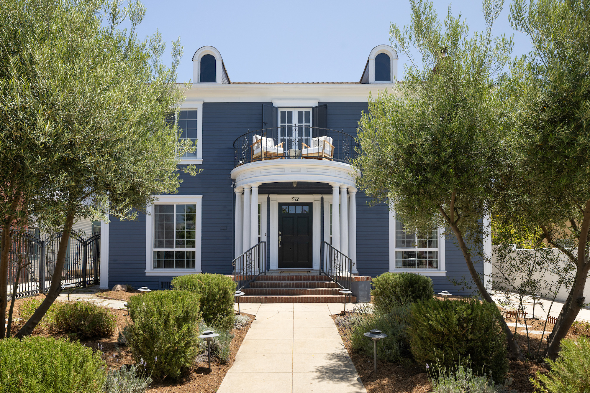 Los Angeles, California, 90029, United States, 4 Bedrooms Bedrooms, ,3 BathroomsBathrooms,Residential,For Sale,1864555