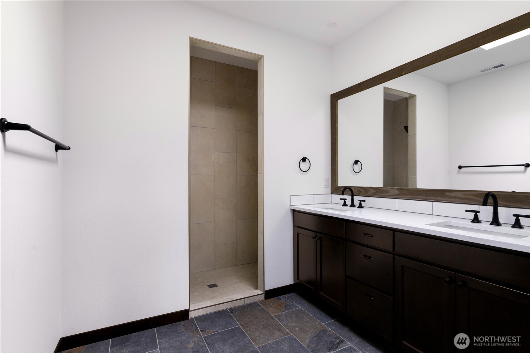 Oak Harbor, Washington, 98277, United States, 3 Bedrooms Bedrooms, ,1 BathroomBathrooms,Residential,For Sale,1759777