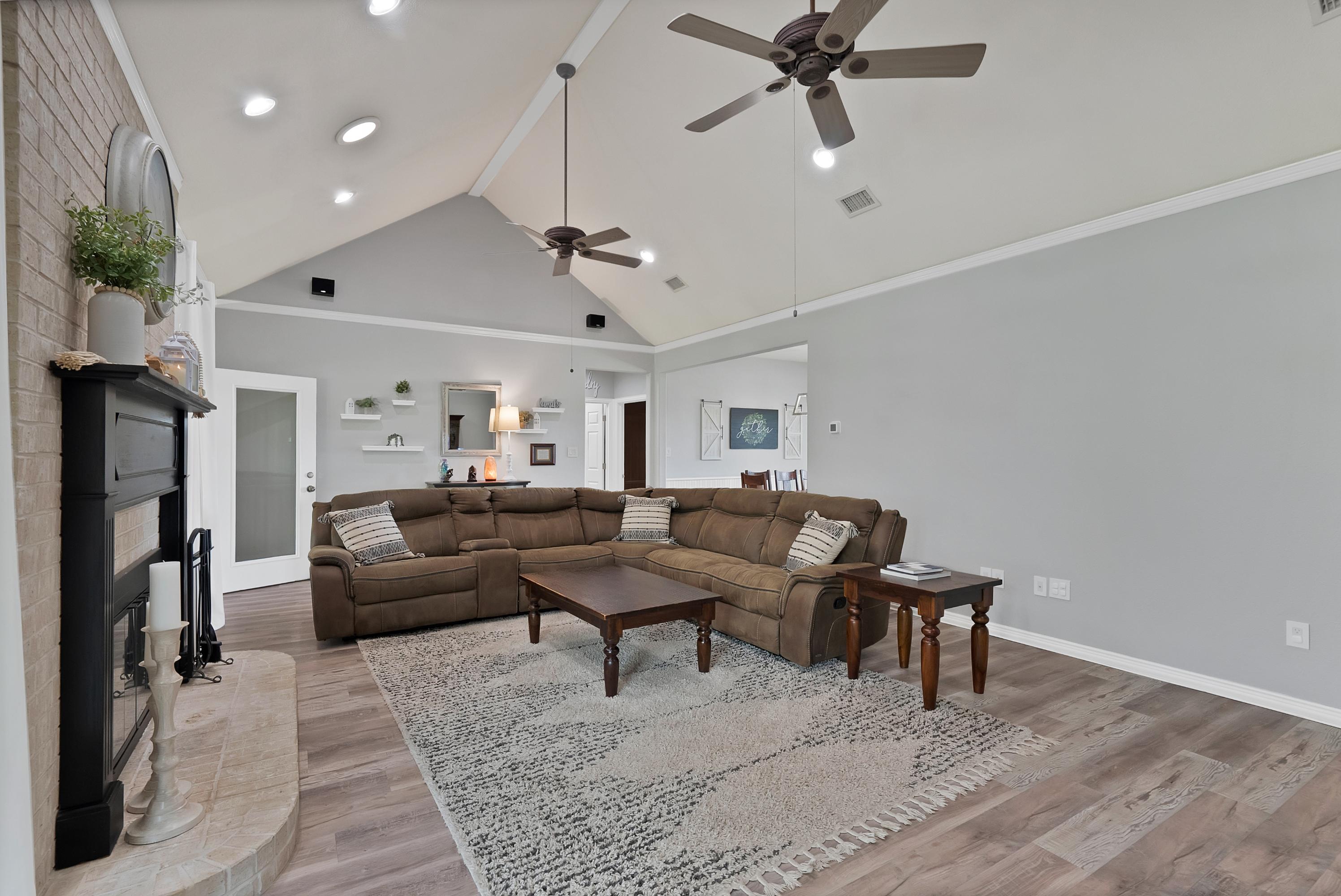  300 Buena Vista Drive, Willow Park, TX, 76087 - 物件實景