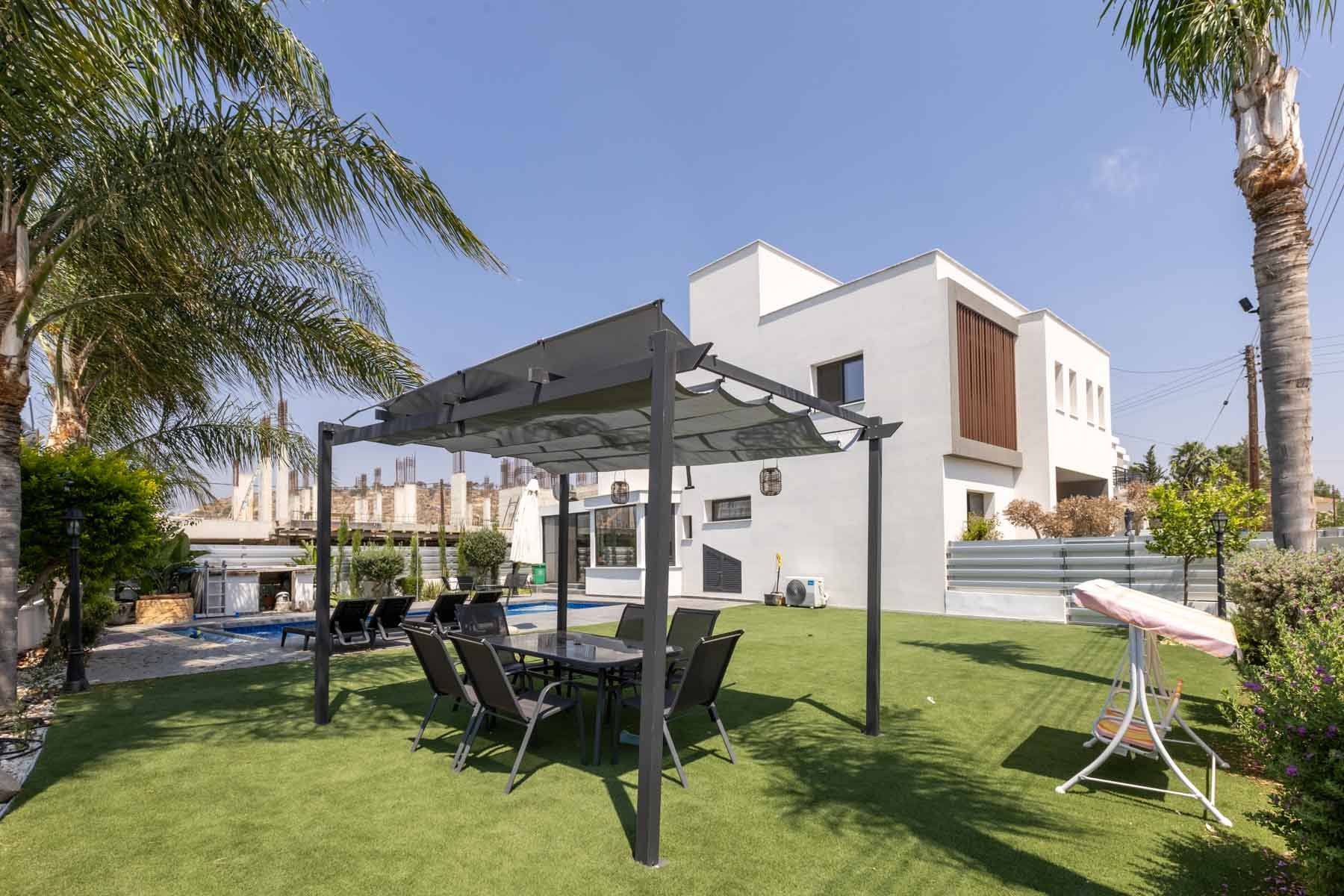  Charming Larnaca Villa - Four-Bedroom Contemporary Mediterranean Home - 物件實景