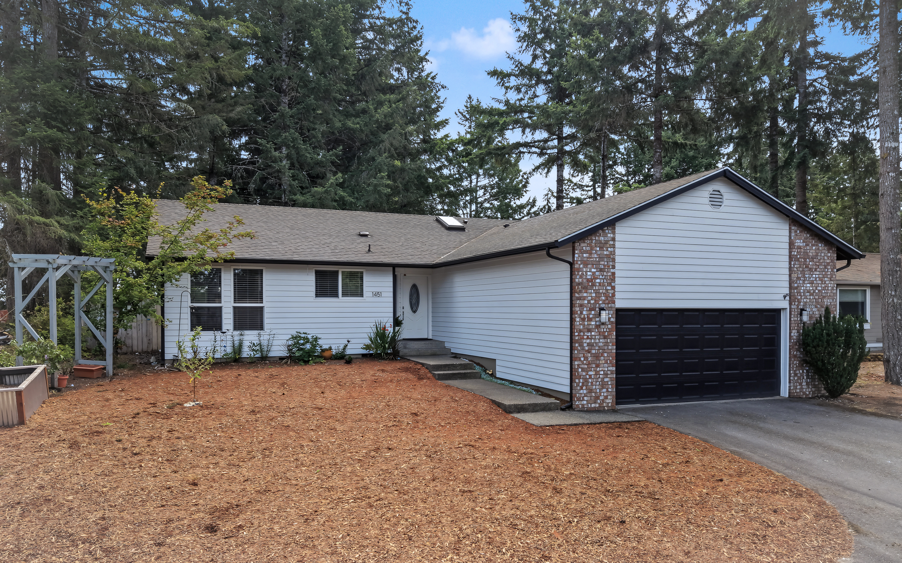  1451 E Old Ranch Rd, Allyn, WA 98524 - 物件實景