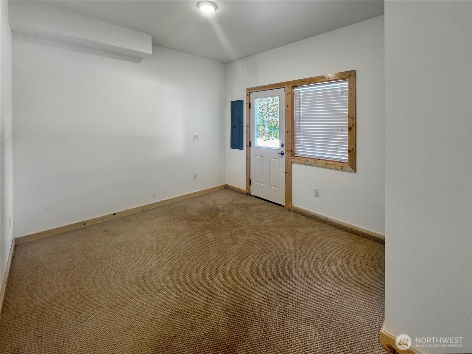 Cle Elum, Washington, 98922, United States, 3 Bedrooms Bedrooms, ,2 BathroomsBathrooms,Residential,For Sale,2001560