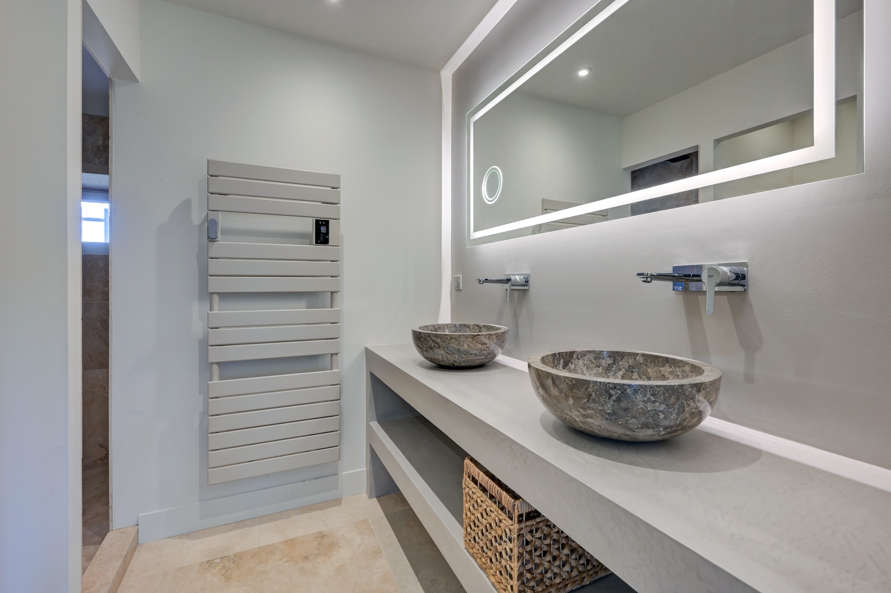  Renovated farmhouse with landscaped garden and swimming pool, a 10-minute walk … - 物件實景