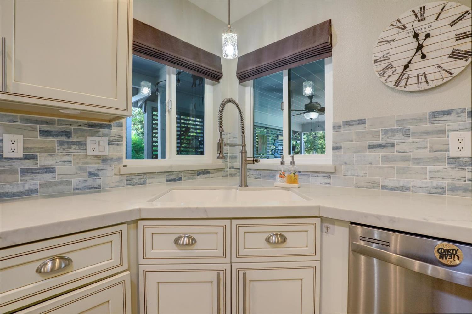 Auburn, California, 95602, United States, 3 Bedrooms Bedrooms, ,3 BathroomsBathrooms,Residential,For Sale,1904387