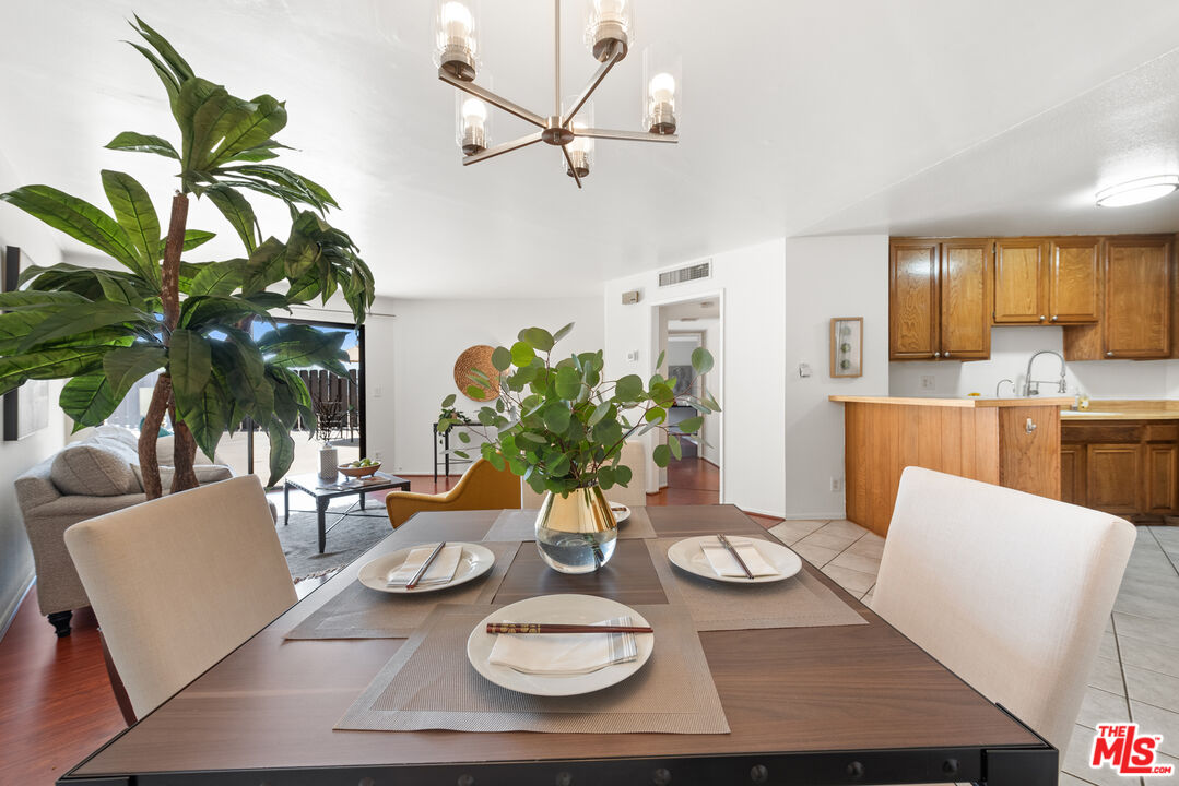 Los Angeles, California, 90042, United States, 2 Bedrooms Bedrooms, ,1 BathroomBathrooms,Residential,For Sale,1908297