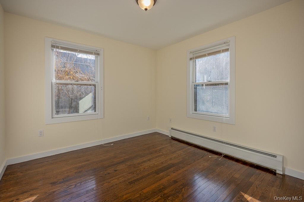 Haverstraw, New York, 10927, United States, 4 Bedrooms Bedrooms, ,2 BathroomsBathrooms,Residential,For Sale,2001244