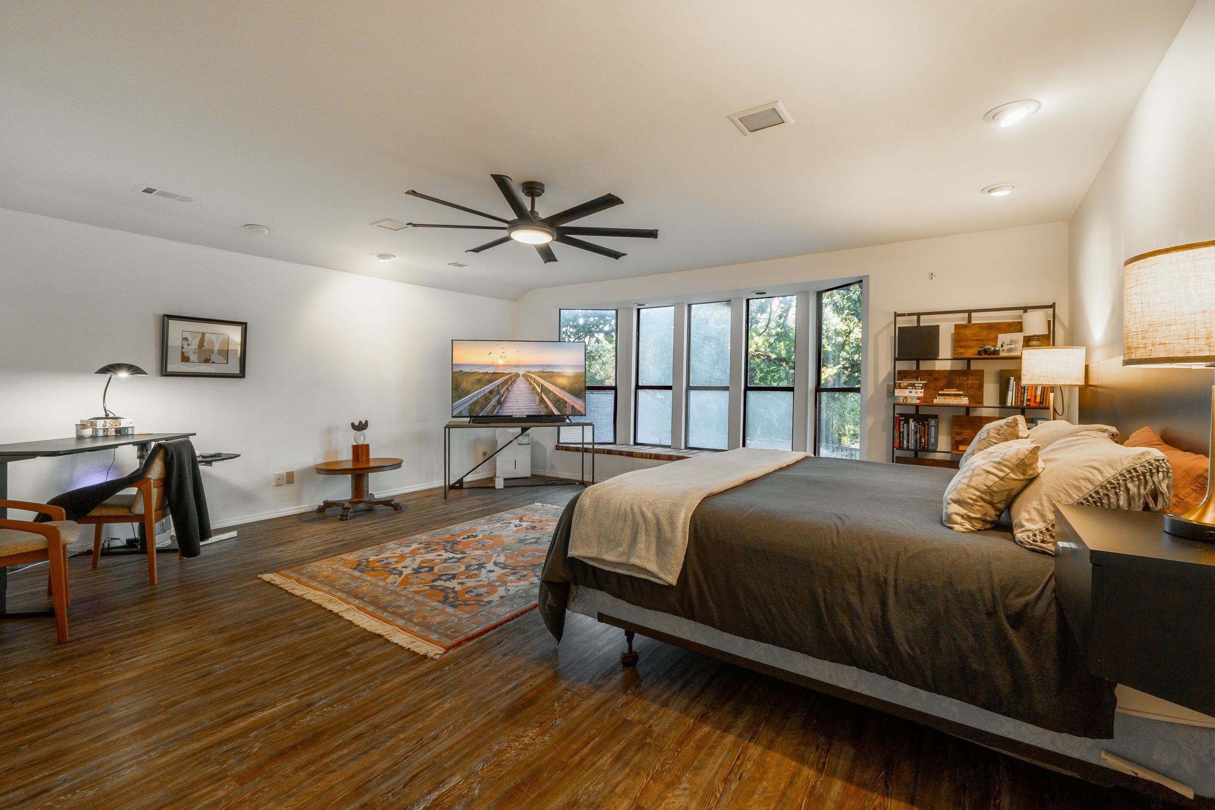 Clarksville, Arkansas, 72830, United States, 5 Bedrooms Bedrooms, ,5 BathroomsBathrooms,Residential,For Sale,1975281