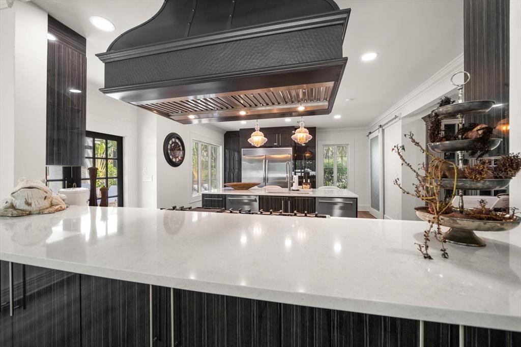 St Petersburg, Florida, 33707, United States, 5 Bedrooms Bedrooms, ,9 BathroomsBathrooms,Residential,For Sale,2000985