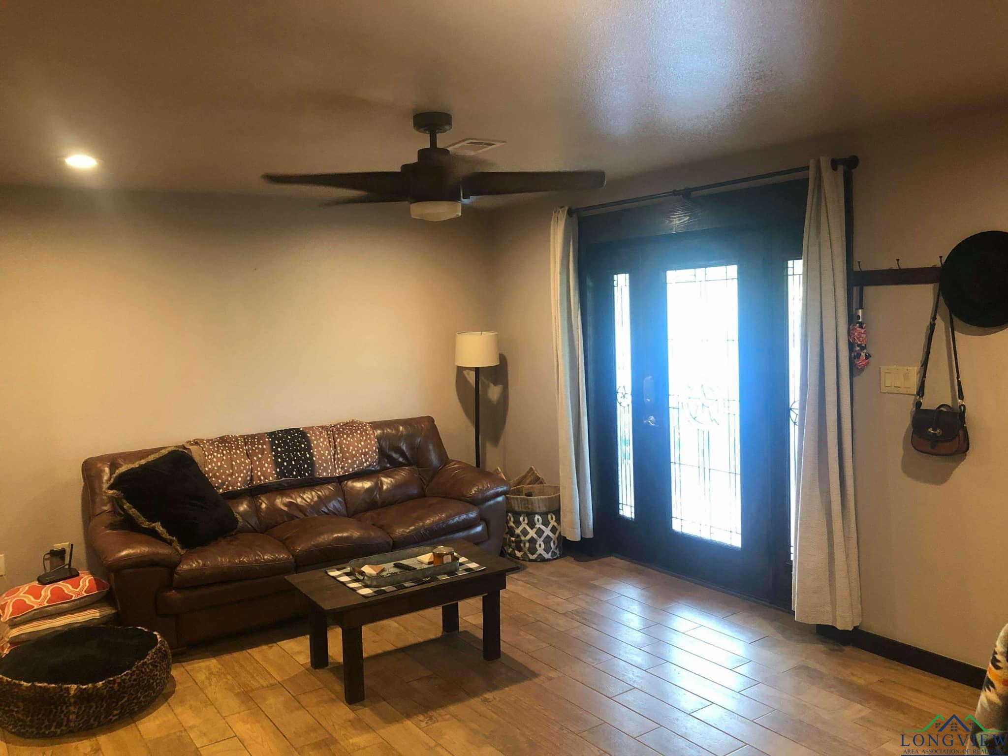 Nacogdoches, Texas, 75964, United States, 4 Bedrooms Bedrooms, ,4 BathroomsBathrooms,Residential,For Sale,1708652