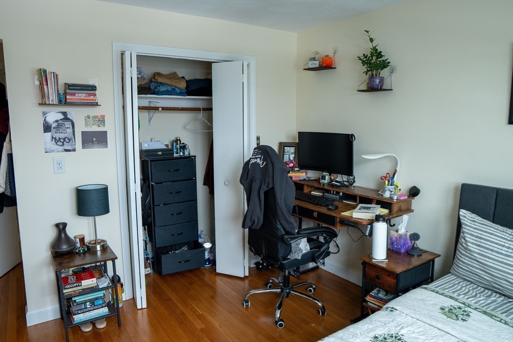 Somerville, Massachusetts, 02143, United States, 7 Bedrooms Bedrooms, ,4 BathroomsBathrooms,Residential,For Sale,2017590