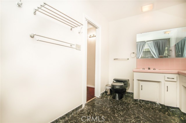 Huntington Park, California, 90255, United States, ,Residential,For Sale,1981517