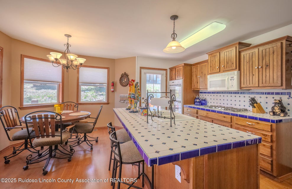 Ruidoso, New Mexico, 88345, United States, 4 Bedrooms Bedrooms, ,3 BathroomsBathrooms,Residential,For Sale,1909726
