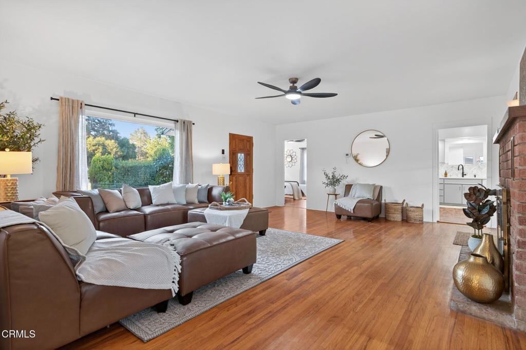 Ojai, California, 93023, United States, 4 Bedrooms Bedrooms, ,3 BathroomsBathrooms,Residential,For Sale,1989164