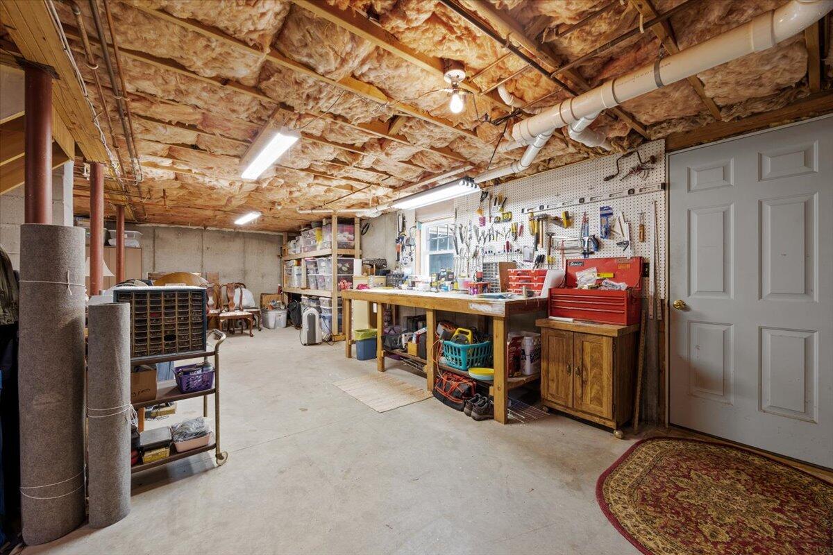 Lyman, Maine, 04002, United States, 2 Bedrooms Bedrooms, ,2 BathroomsBathrooms,Residential,For Sale,1995553