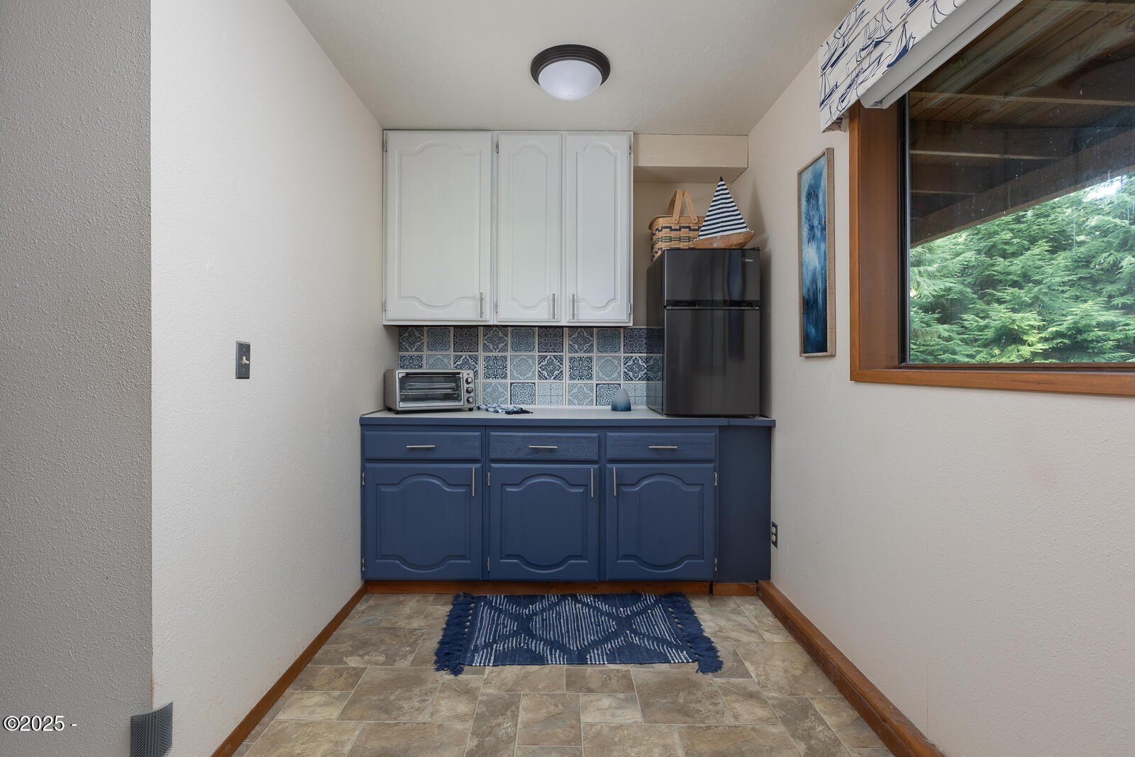 Lincoln City, Oregon, 97367, United States, 2 Bedrooms Bedrooms, ,Residential,For Sale,1950002