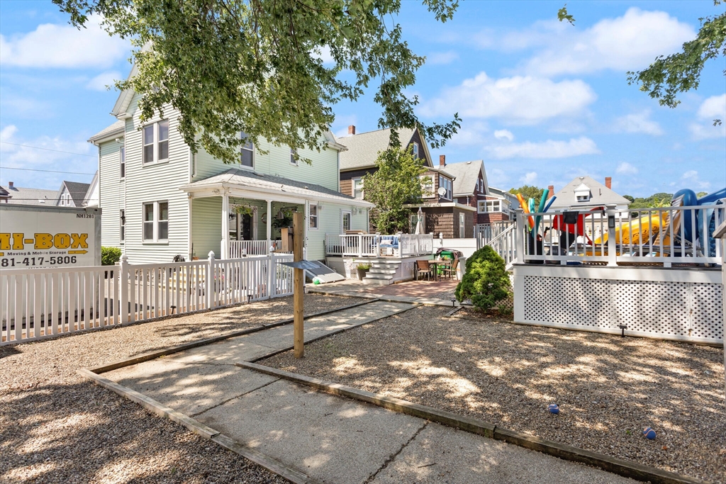 Medford, Massachusetts, 02155, United States, 4 Bedrooms Bedrooms, ,3 BathroomsBathrooms,Residential,For Sale,1900018