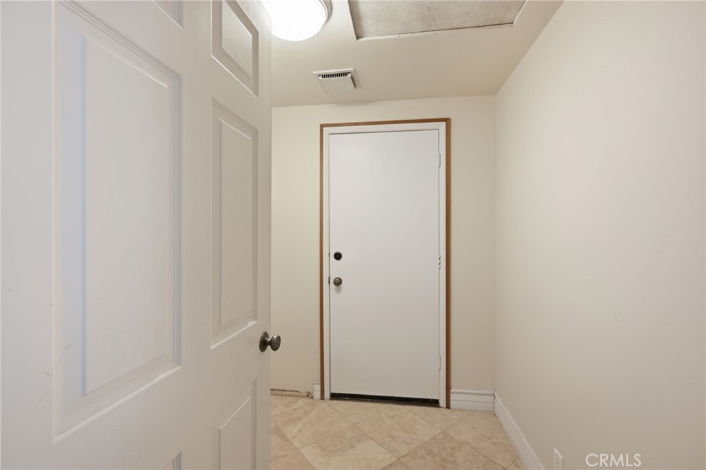 Newport Beach, California, 92660, United States, 2 Bedrooms Bedrooms, ,2 BathroomsBathrooms,Residential,For Sale,1988244