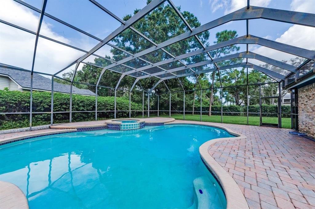 Seminole, Florida, 33777, United States, 4 Bedrooms Bedrooms, ,4 BathroomsBathrooms,Residential,For Sale,1933649