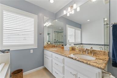 Redondo Beach, California, 90277, United States, 3 Bedrooms Bedrooms, ,2 BathroomsBathrooms,Residential,For Sale,1798298