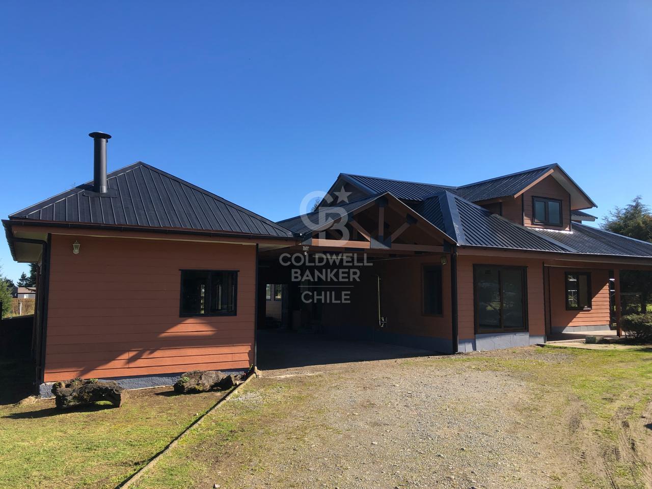 Puerto Varas, Chile, 5 Bedrooms Bedrooms, ,5 BathroomsBathrooms,Residential,For Sale,1957835