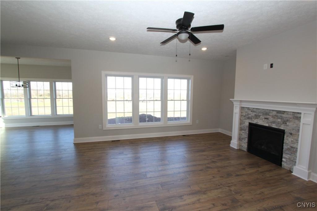 Baldwinsville, New York, 13027, United States, 4 Bedrooms Bedrooms, ,3 BathroomsBathrooms,Residential,For Sale,1686652