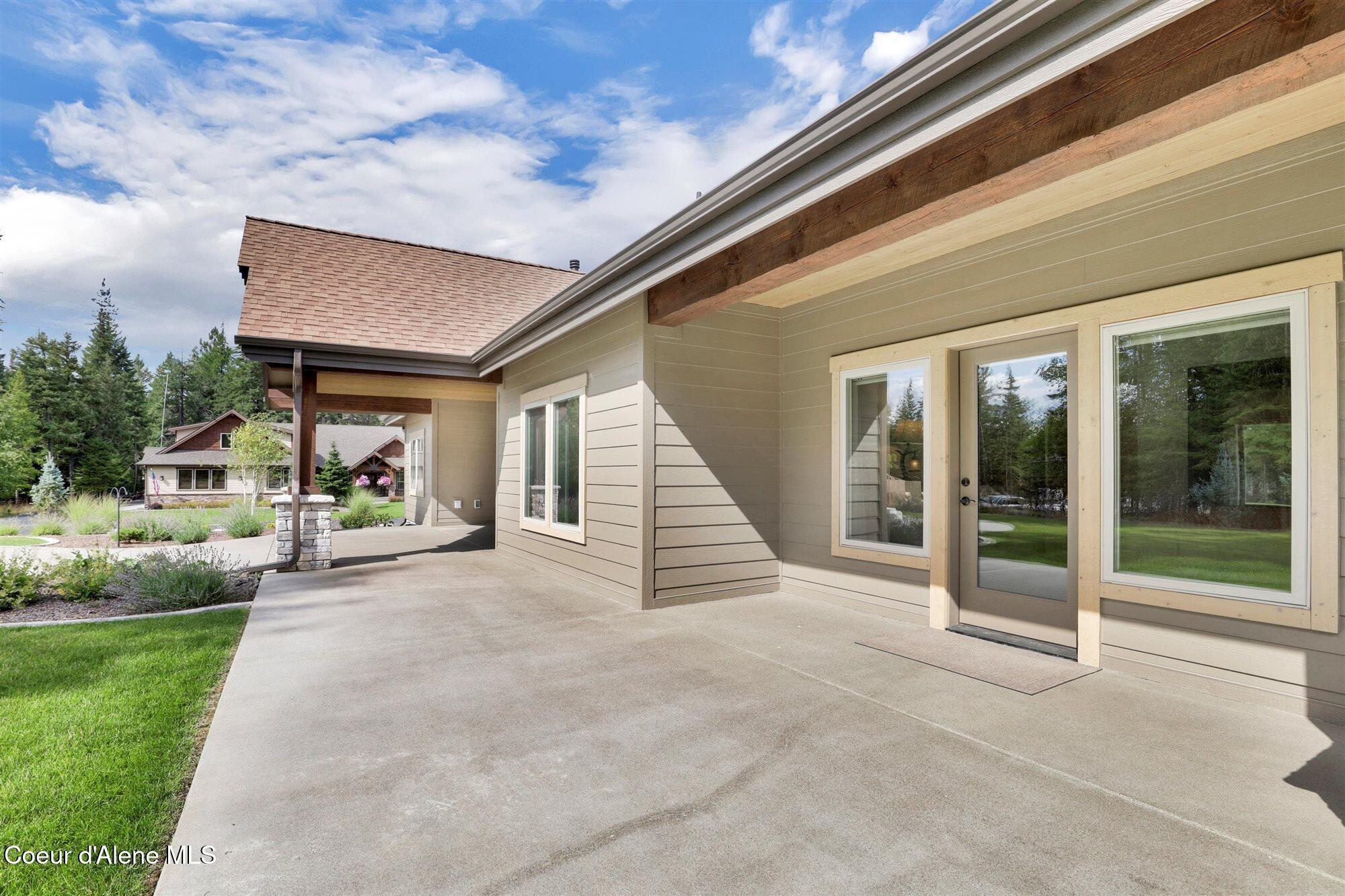 Hayden, Idaho, 83835, United States, 3 Bedrooms Bedrooms, ,3 BathroomsBathrooms,Residential,For Sale,1914272
