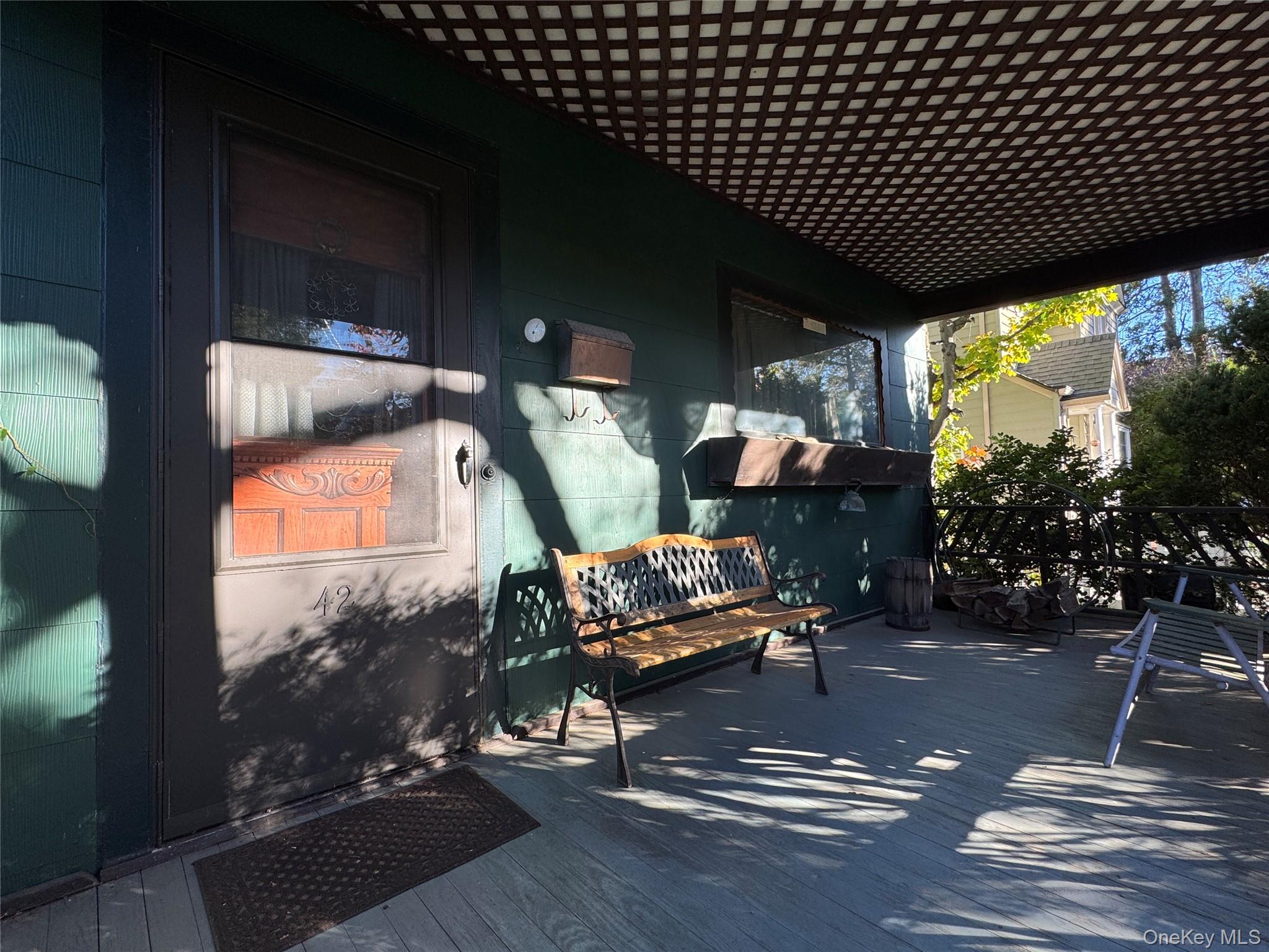 Glen Cove, New York, 11542, United States, 2 Bedrooms Bedrooms, ,2 BathroomsBathrooms,Residential,For Sale,1988144