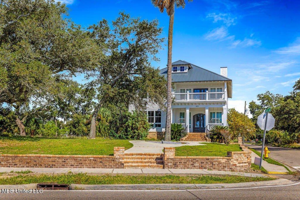 Gulfport, Mississippi, 39501, United States, 4 Bedrooms Bedrooms, ,3 BathroomsBathrooms,Residential,For Sale,1974056