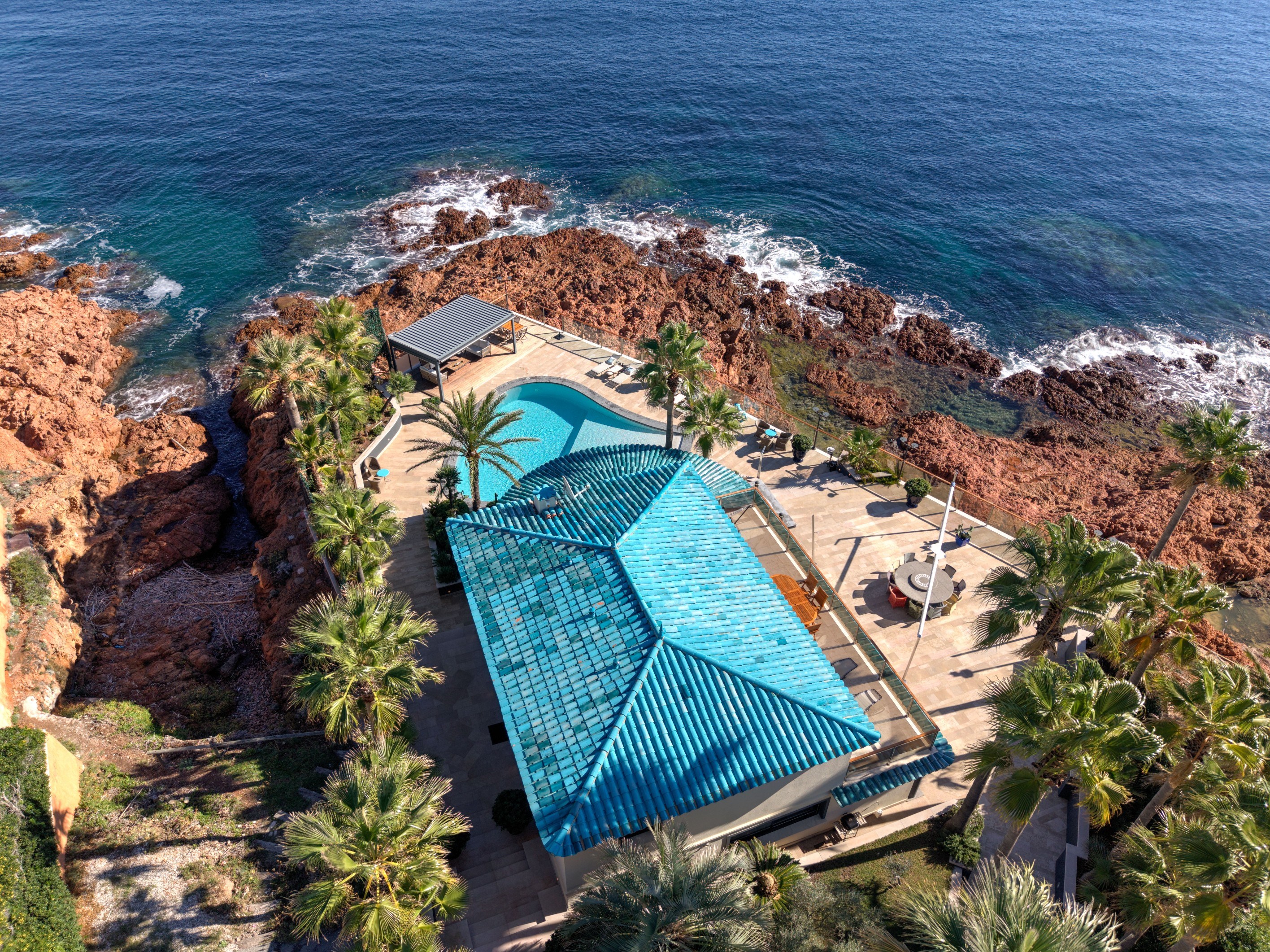  Seafront villa in Anthéor Corniche d’Or, French Riviera, Between Cannes and Sai… - 物件實景