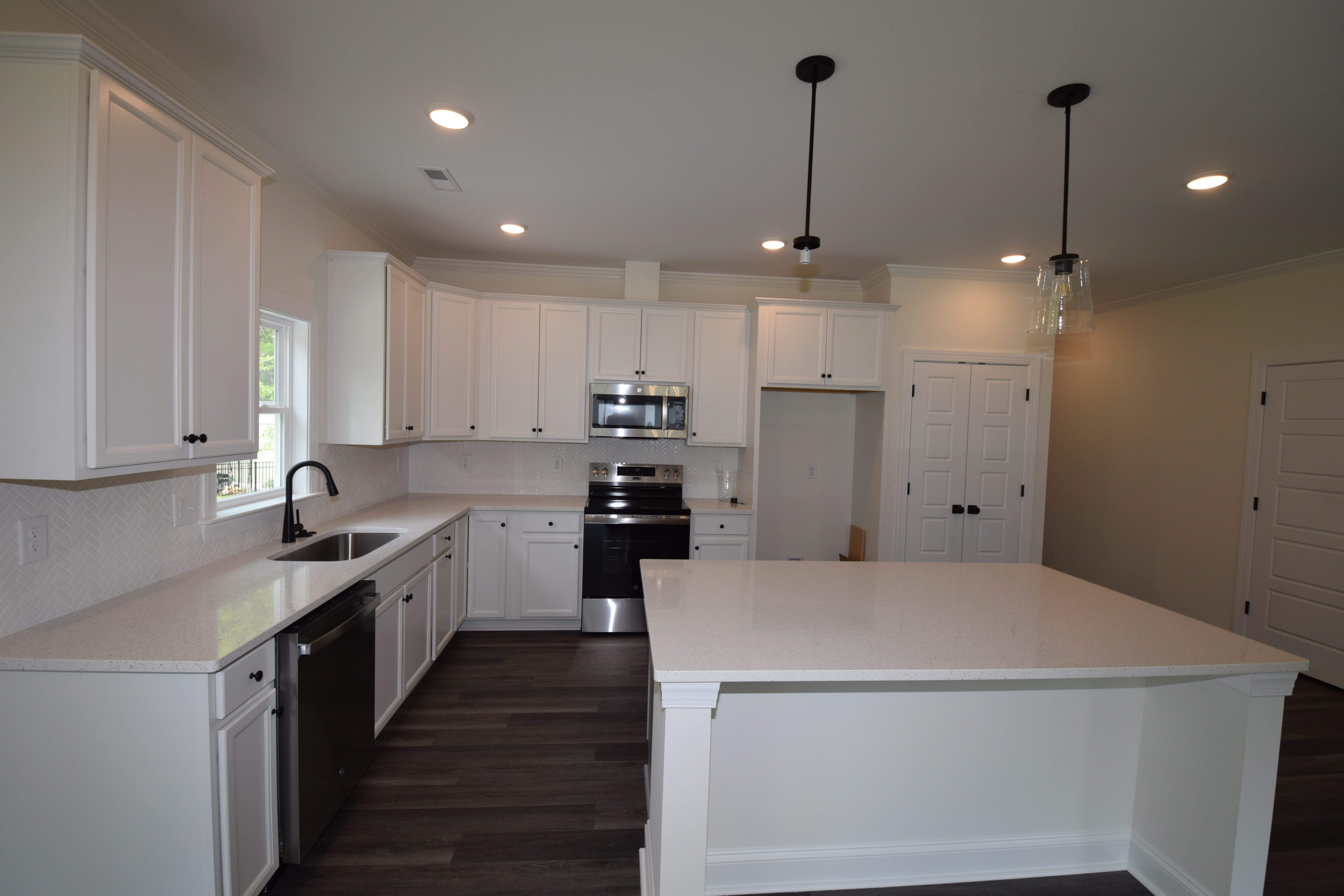 Monroe, North Carolina, 28110, United States, 3 Bedrooms Bedrooms, ,2 BathroomsBathrooms,Residential,For Sale,1888707