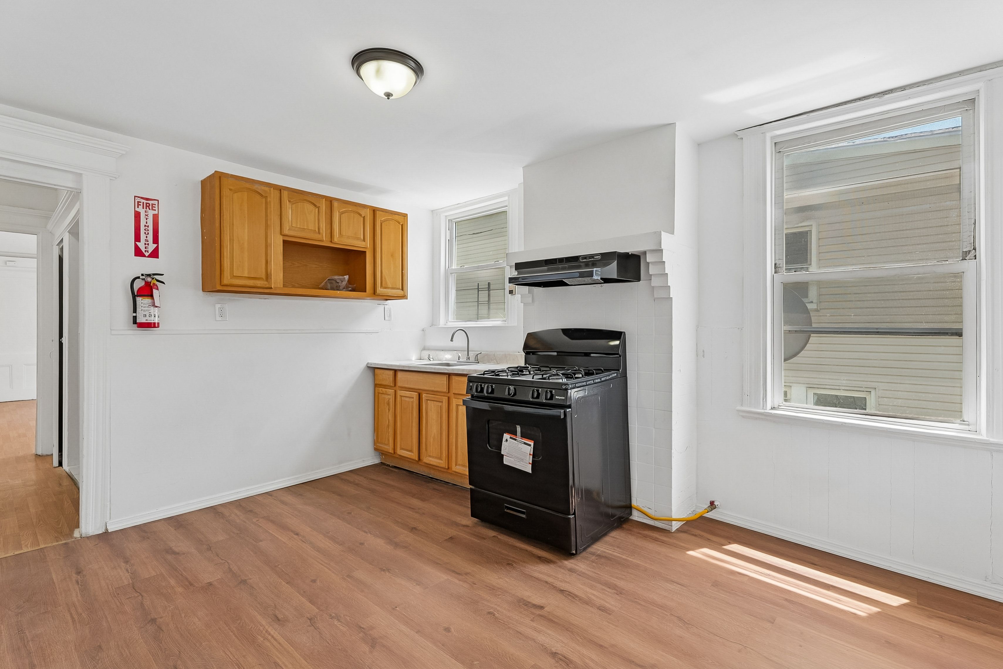  55 Hawkins Street, Newark, NJ 07105 - 物件實景