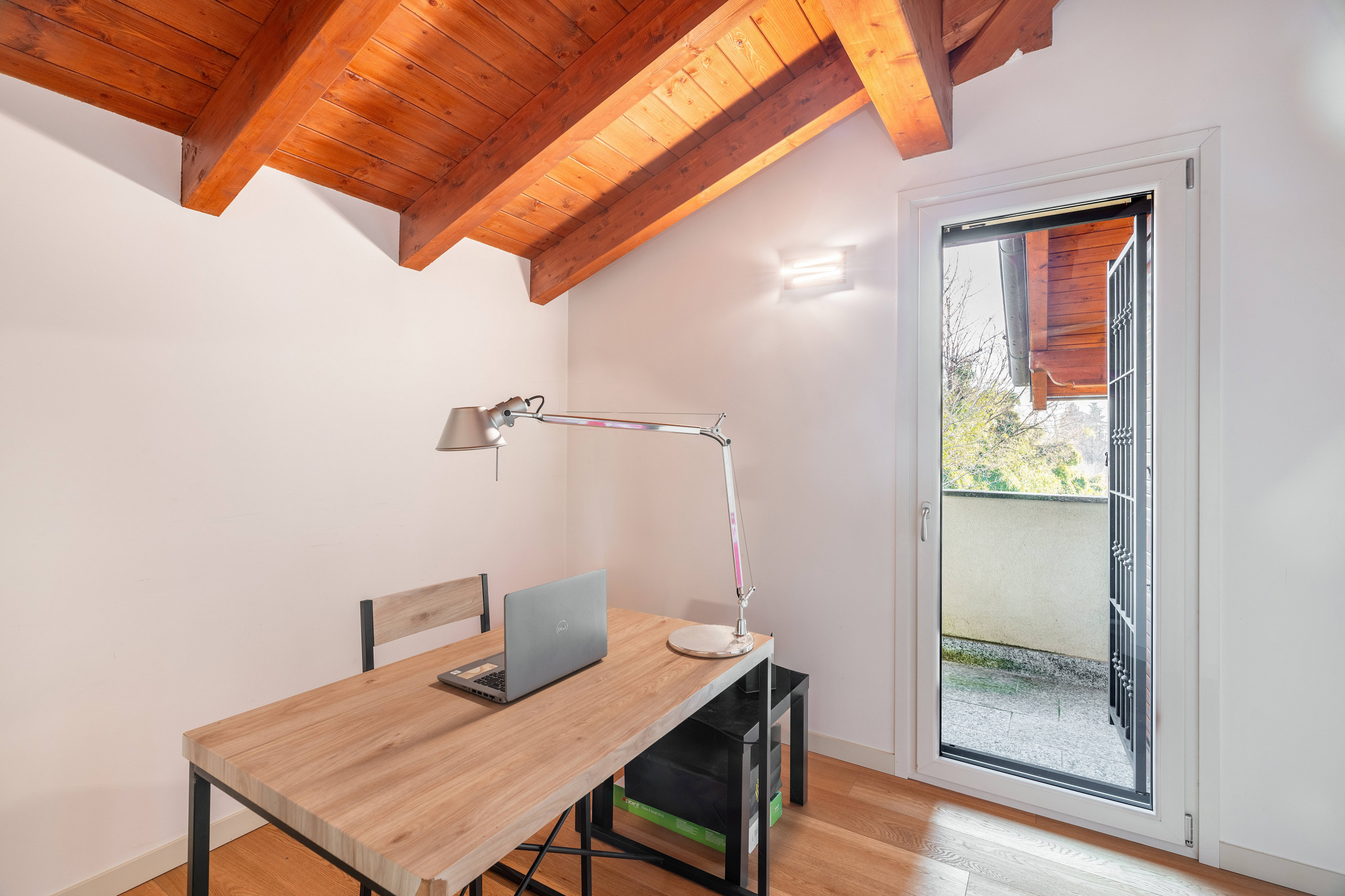 Cabiate, Como, 22060, IT, 4 Bedrooms Bedrooms, ,4 BathroomsBathrooms,Residential,For Sale,1940024