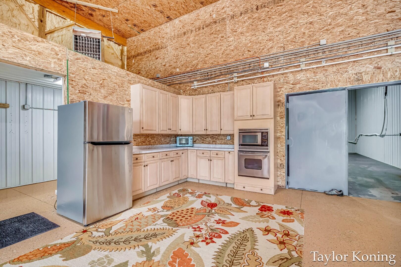 Hart, Michigan, 49420, United States, 2 Bedrooms Bedrooms, ,2 BathroomsBathrooms,Residential,For Sale,1949749