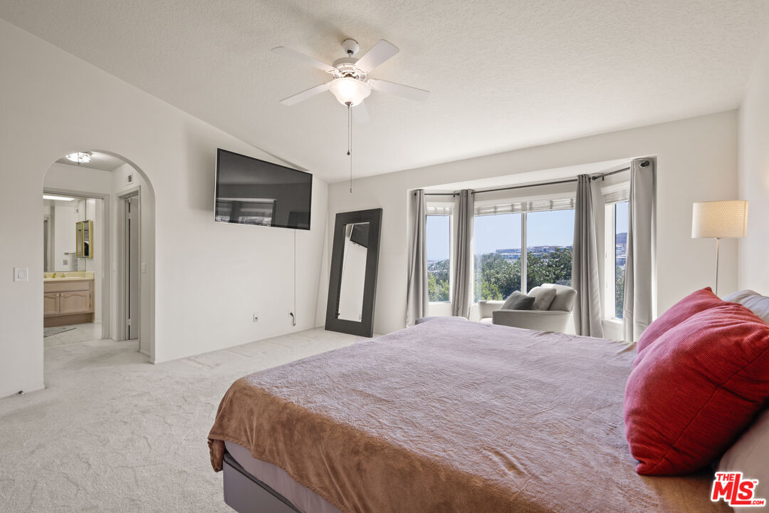 Porter Ranch, California, 91326, United States, 4 Bedrooms Bedrooms, ,3 BathroomsBathrooms,Residential,For Sale,1906036