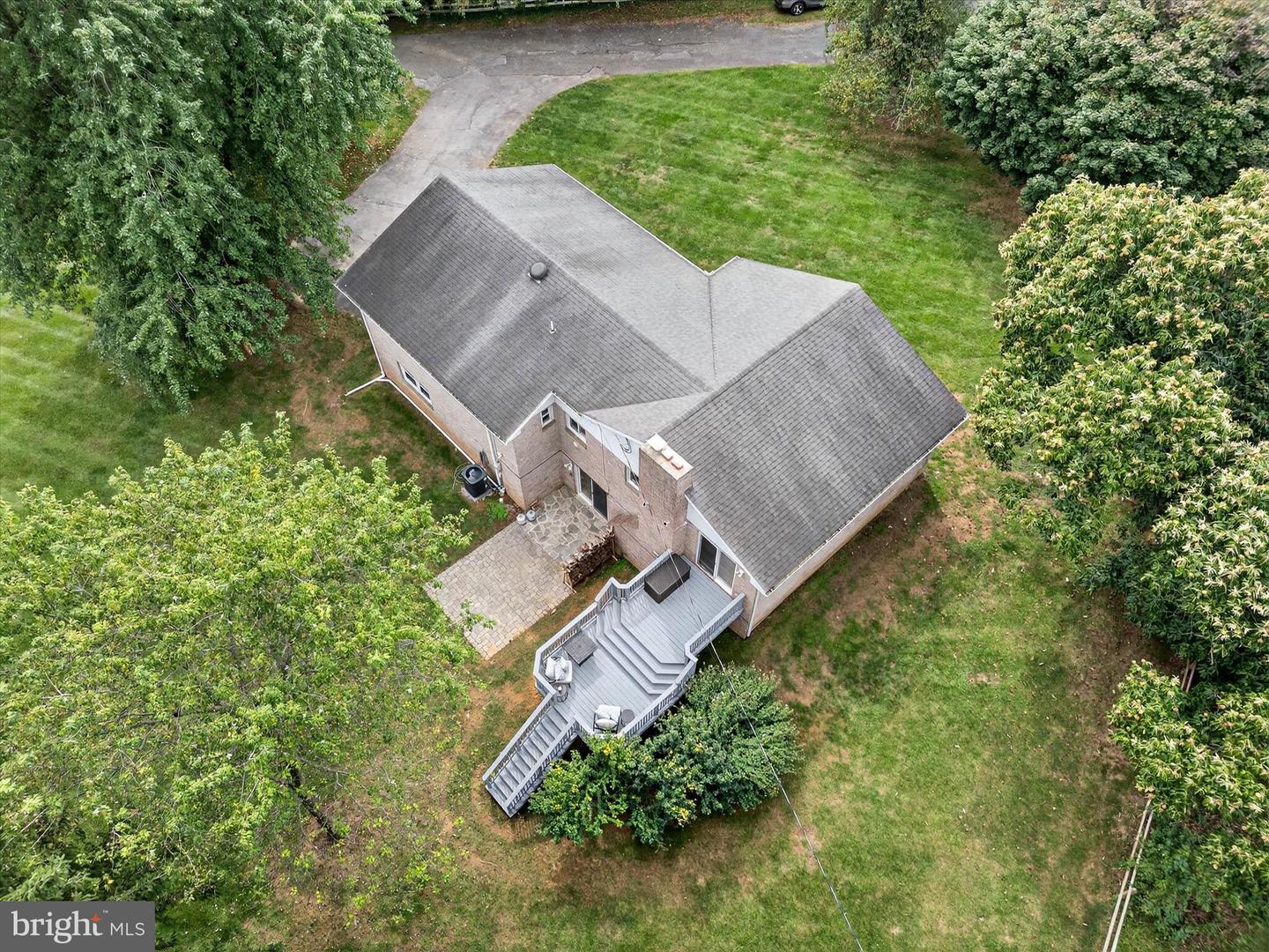 Lancaster, Pennsylvania, 17601, United States, 4 Bedrooms Bedrooms, ,3 BathroomsBathrooms,Residential,For Sale,2003108