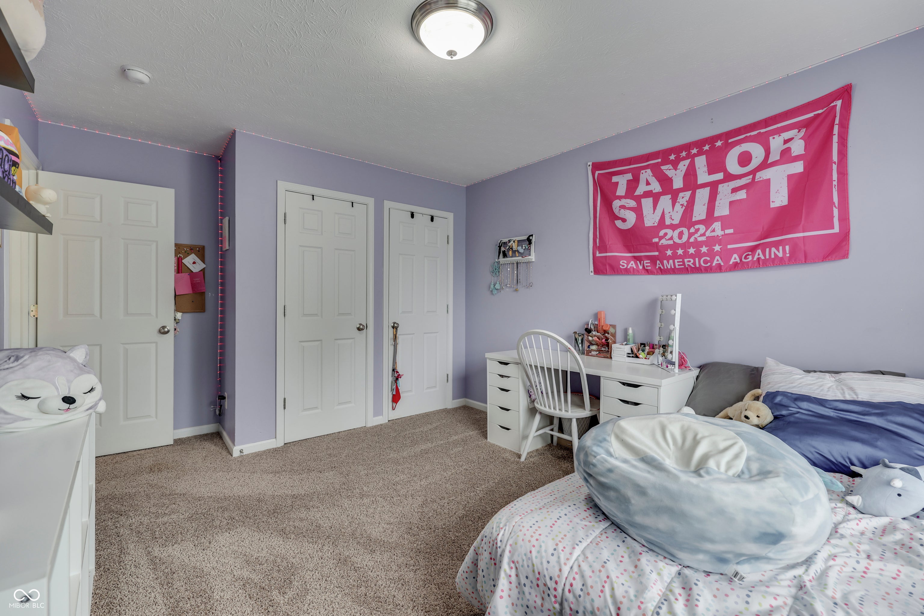 Greenwood, Indiana, 46143, United States, 4 Bedrooms Bedrooms, ,4 BathroomsBathrooms,Residential,For Sale,1956693